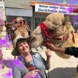 Meet your Posher, Miriam